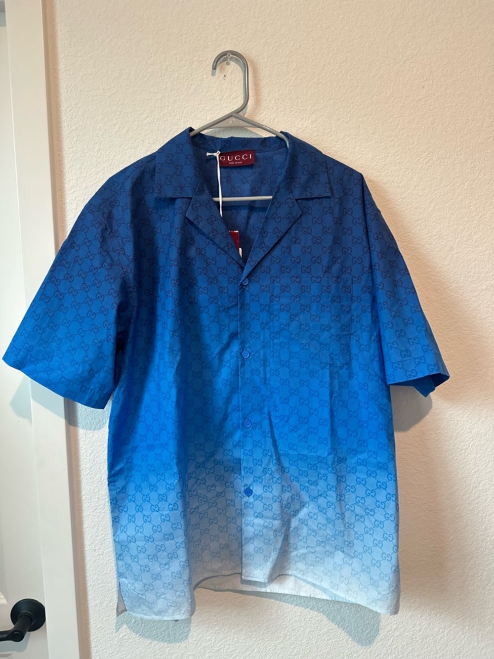 NWT Gucci Blue Gradient Short Sleeve Button-Down Shirt